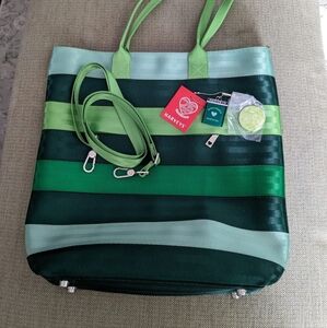 Harveys Seatbelt Mixed Greens Large Streamline Tote